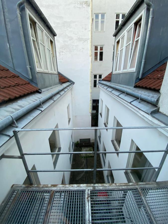 Appartement Pension 700M Zum Ring Viena Exterior foto